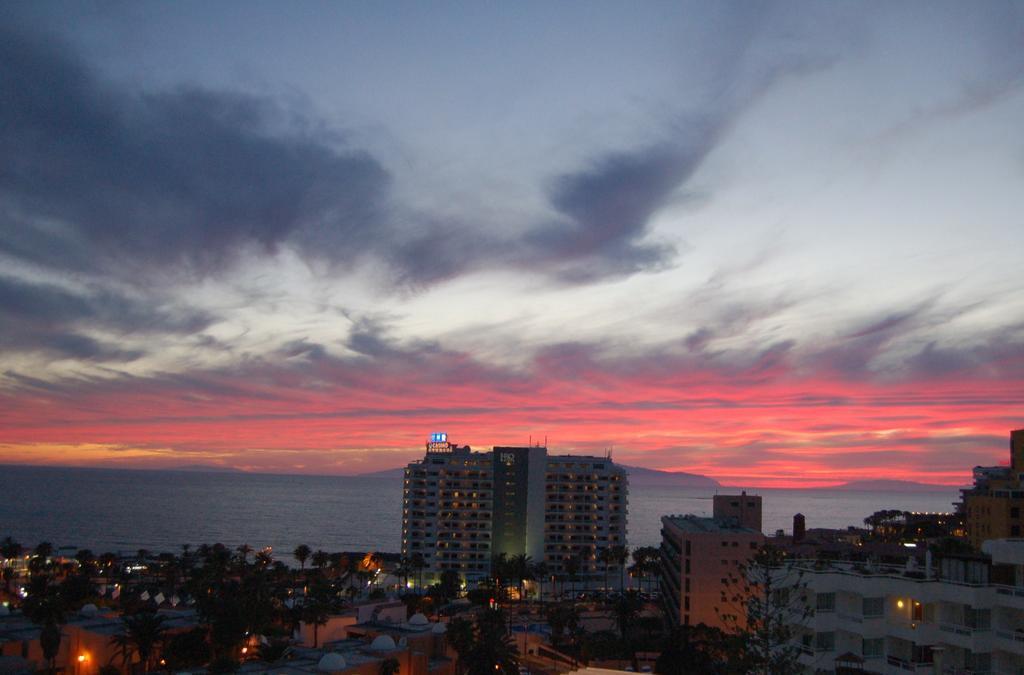Apartamentos Borinquen Playa de las Américas Dış mekan fotoğraf